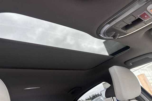 Hyundai IONIQ 6 77.4kWh Ultimate Saloon 4dr Electric Auto (228 ps)