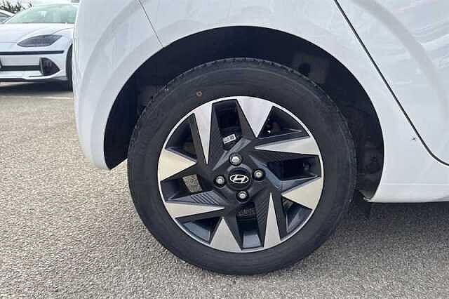 Hyundai i10 1.0 Advance Hatchback 5dr Petrol Auto Euro 6 (s/s) (67 ps)