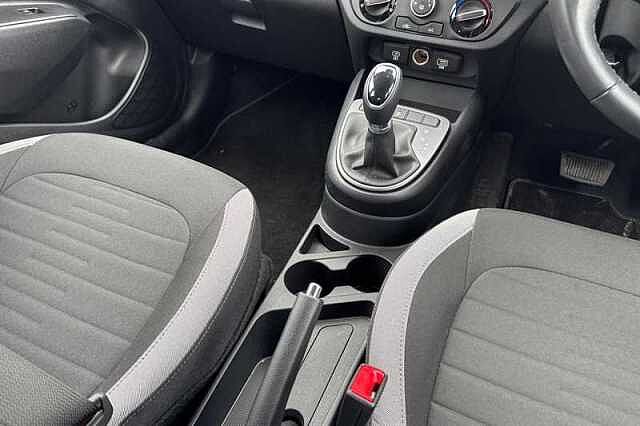 Hyundai i10 1.0 Advance Hatchback 5dr Petrol Auto Euro 6 (s/s) (67 ps)