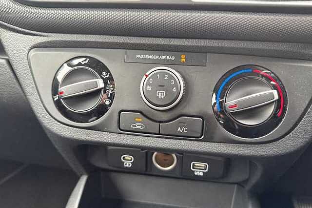 Hyundai i10 1.0 Advance Hatchback 5dr Petrol Auto Euro 6 (s/s) (67 ps)