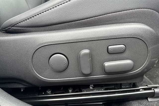 Hyundai KONA 1.6 h-GDi Ultimate SUV 5dr Petrol Hybrid DCT Euro 6 (s/s) (129 ps)