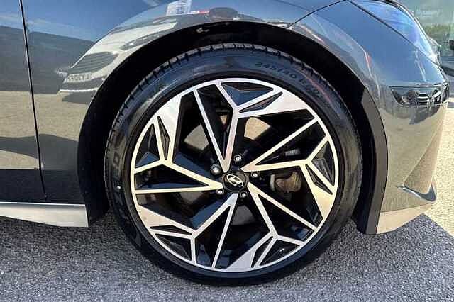 Hyundai IONIQ 6 77.4kWh Ultimate Saloon 4dr Electric Auto (228 ps)
