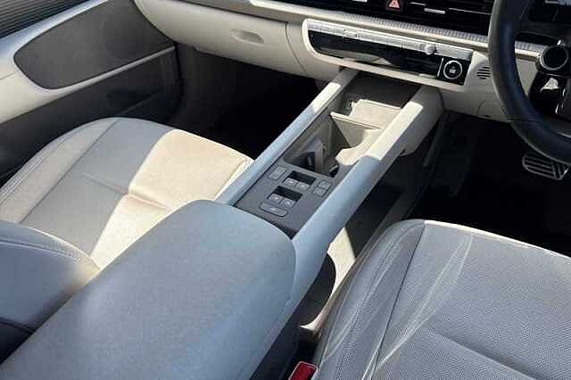 Hyundai IONIQ 6 77.4kWh Ultimate Saloon 4dr Electric Auto (228 ps)