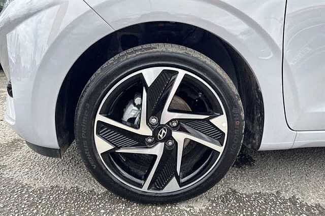 Hyundai I10 1.2 Premium Hatchback 5dr Petrol Auto Euro 6 (s/s) (79 ps)