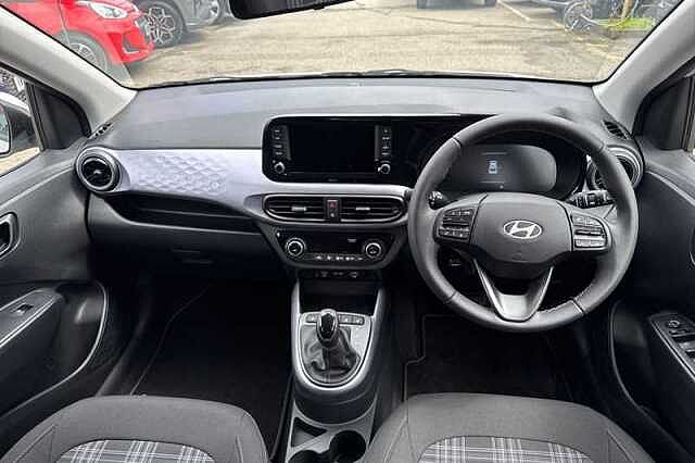 Hyundai I10 1.2 Premium Hatchback 5dr Petrol Auto Euro 6 (s/s) (79 ps)