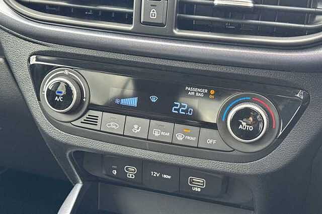 Hyundai I10 1.2 Premium Hatchback 5dr Petrol Auto Euro 6 (s/s) (79 ps)