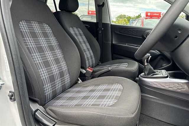 Hyundai I10 1.2 Premium Hatchback 5dr Petrol Auto Euro 6 (s/s) (79 ps)