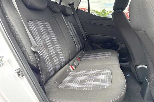 Hyundai I10 1.2 Premium Hatchback 5dr Petrol Auto Euro 6 (s/s) (79 ps)