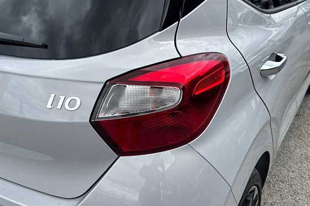 Hyundai I10 1.2 Premium Hatchback 5dr Petrol Auto Euro 6 (s/s) (79 ps)