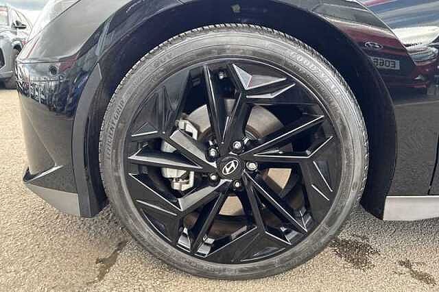 Hyundai IONIQ 6 77.4kWh Ultimate Saloon 4dr Electric Auto (228 ps)