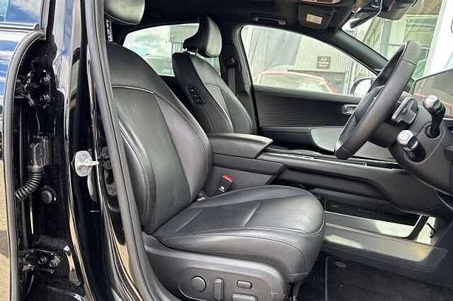Hyundai IONIQ 6 77.4kWh Ultimate Saloon 4dr Electric Auto (228 ps)