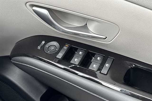 Hyundai TUCSON 1.6 T-GDi Ultimate SUV 5dr Petrol Hybrid Auto Euro 6 (s/s) (215 ps)