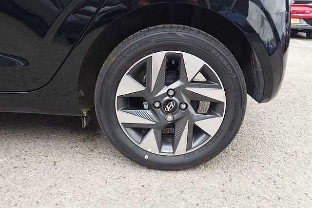 Hyundai I10 1.2 Advance Hatchback 5dr Petrol Auto Euro 6 (s/s) (79 ps) Black
