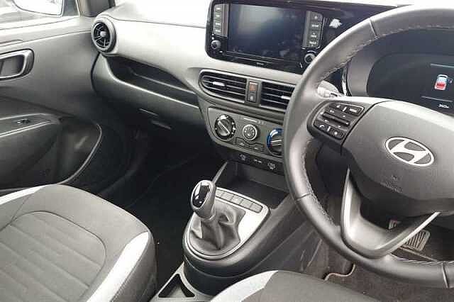 Hyundai I10 1.2 Advance Hatchback 5dr Petrol Auto Euro 6 (s/s) (79 ps) Black