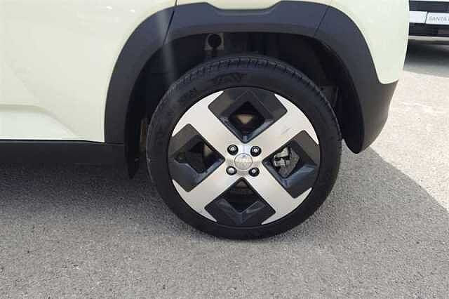 Hyundai INSTER Long Range 49kWh 02 SUV 5dr Electric Auto (115 ps) Yellow