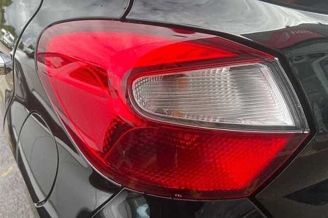 Hyundai i10 1.2 Premium Hatchback 5dr Petrol Auto Euro 6 (s/s) (79 ps)