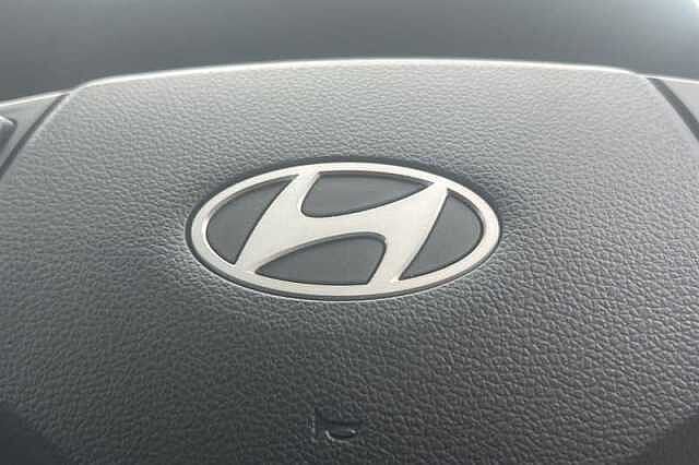 Hyundai I10 1.2 Premium Hatchback 5dr Petrol Auto Euro 6 (s/s) (79 ps) Black