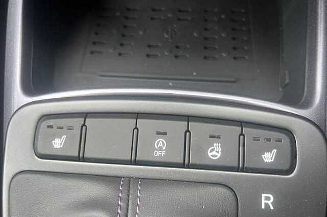 Hyundai I10 1.2 Premium Hatchback 5dr Petrol Auto Euro 6 (s/s) (79 ps) Black
