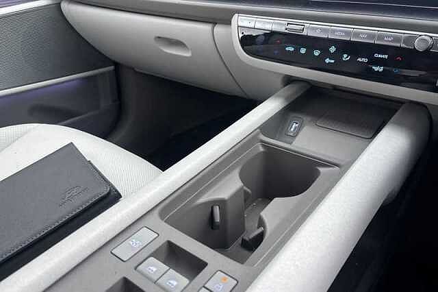 Hyundai IONIQ 6 77.4kWh Ultimate Saloon 4dr Electric Auto (228 ps) White