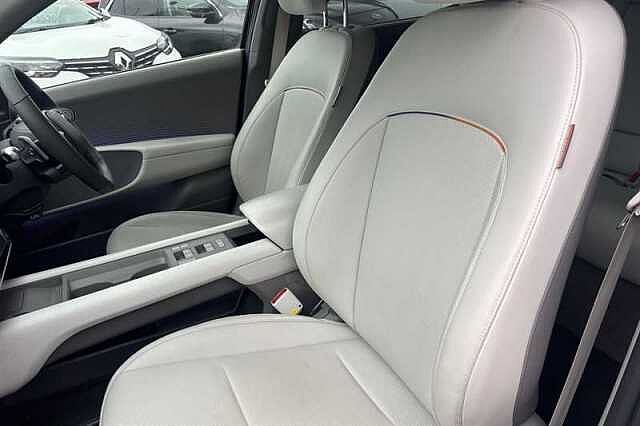 Hyundai IONIQ 6 77.4kWh Ultimate Saloon 4dr Electric Auto (228 ps) White