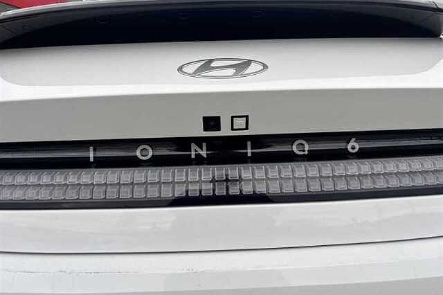 Hyundai IONIQ 6 77.4kWh Ultimate Saloon 4dr Electric Auto (228 ps) White