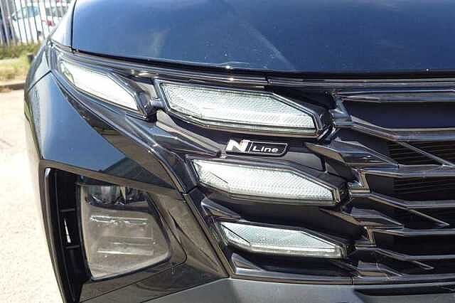 Hyundai TUCSON 1.6 T-GDi N Line SUV 5dr Petrol Hybrid Auto Euro 6 (s/s) (215 ps) Black