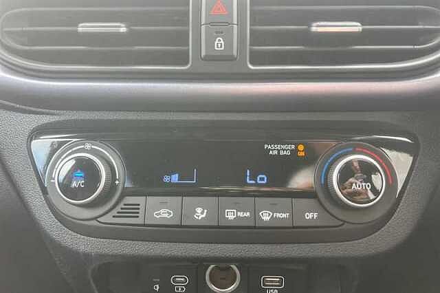 Hyundai I10 1.2 Premium Hatchback 5dr Petrol Auto Euro 6 (s/s) (79 ps)