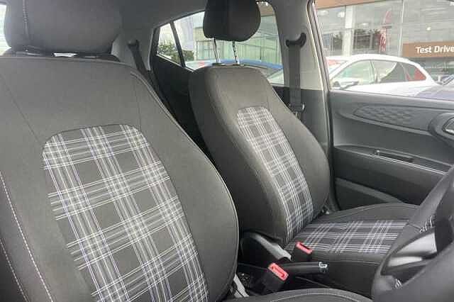 Hyundai I10 1.2 Premium Hatchback 5dr Petrol Auto Euro 6 (s/s) (79 ps)
