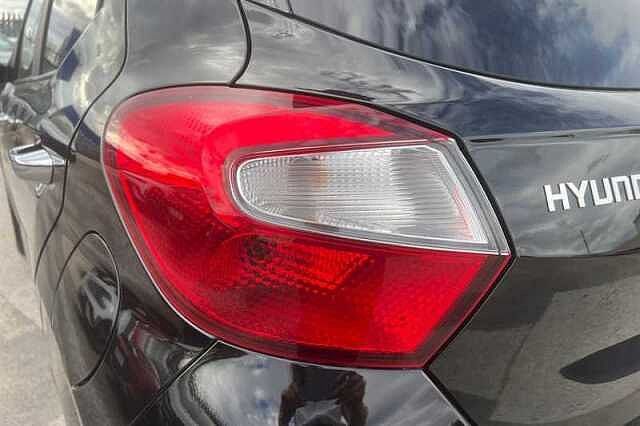 Hyundai I10 1.2 Premium Hatchback 5dr Petrol Auto Euro 6 (s/s) (79 ps)