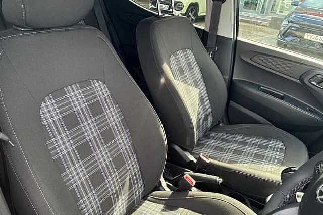 Hyundai I10 1.2 Premium Hatchback 5dr Petrol Auto Euro 6 (s/s) (79 ps)