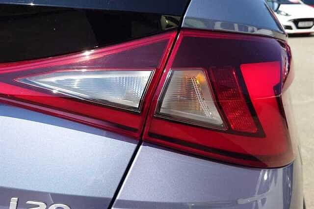 Hyundai I20 1.0 T-GDi Tech Line Hatchback 5dr Petrol DCT Euro 6 (s/s) (90 ps) Blue