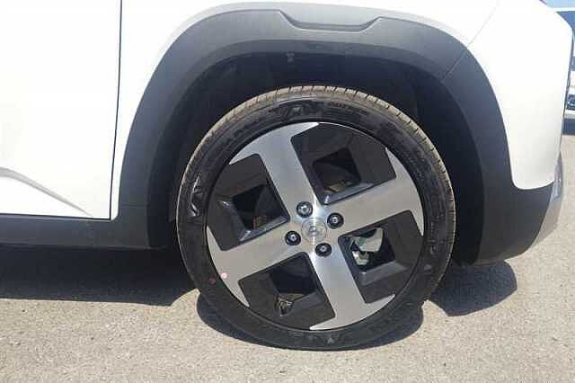 Hyundai INSTER Long Range 49kWh 02 SUV 5dr Electric Auto (115 ps) White