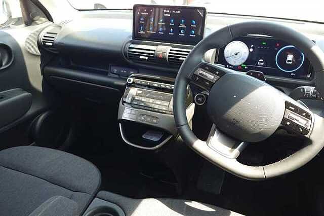Hyundai INSTER Long Range 49kWh 02 SUV 5dr Electric Auto (115 ps) White