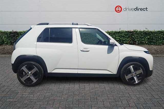 Hyundai INSTER Long Range 49kWh 02 SUV 5dr Electric Auto (115 ps) White