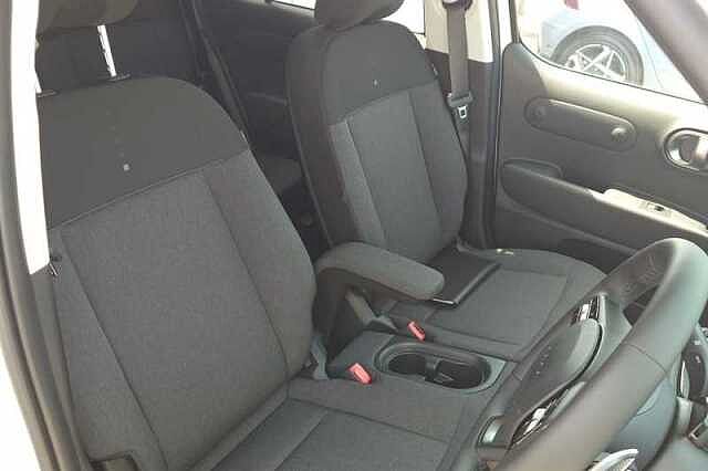 Hyundai INSTER Long Range 49kWh 02 SUV 5dr Electric Auto (115 ps) White