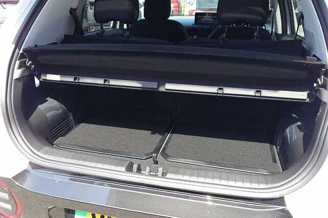 Hyundai INSTER Long Range 49kWh 02 SUV 5dr Electric Auto (115 ps) White