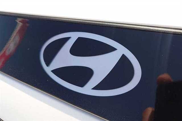 Hyundai INSTER Long Range 49kWh 02 SUV 5dr Electric Auto (115 ps) White