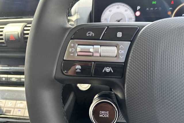 Hyundai INSTER Long Range 49kWh 02 SUV 5dr Electric Auto (115 ps) White