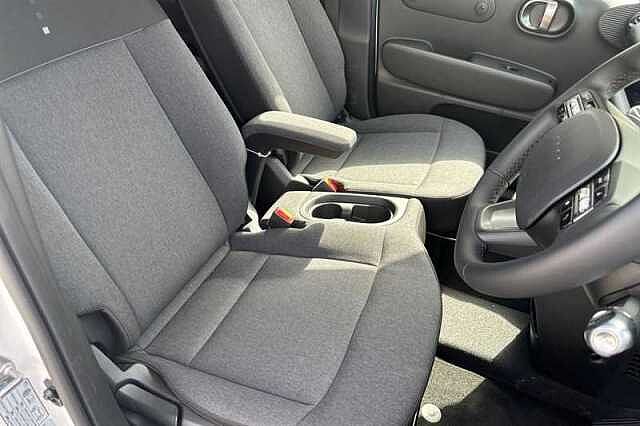 Hyundai INSTER Long Range 49kWh 02 SUV 5dr Electric Auto (115 ps) White