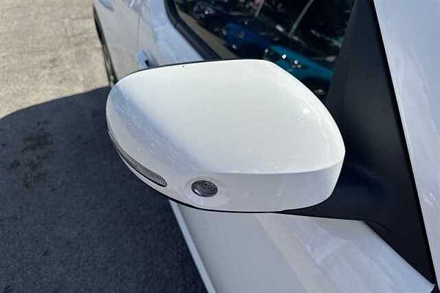 Hyundai INSTER Long Range 49kWh 02 SUV 5dr Electric Auto (115 ps) White
