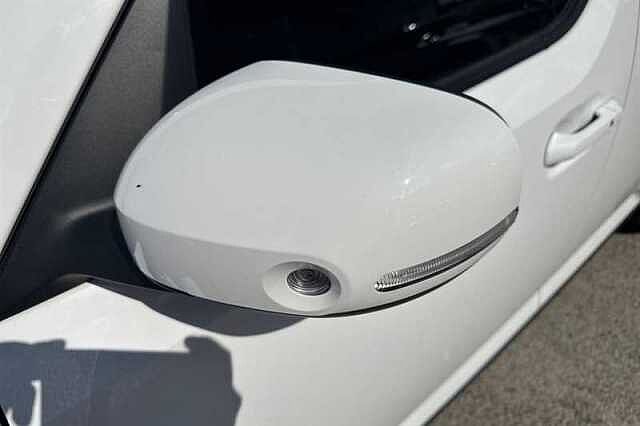 Hyundai INSTER Long Range 49kWh 02 SUV 5dr Electric Auto (115 ps) White