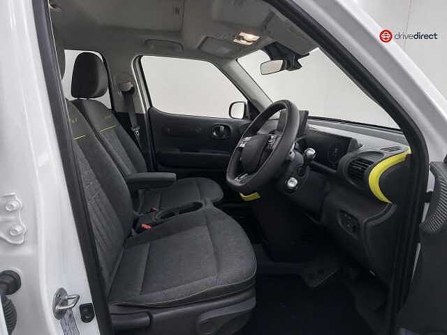 Hyundai INSTER Long Range 49kWh Cross SUV 5dr Electric Auto (115 ps)