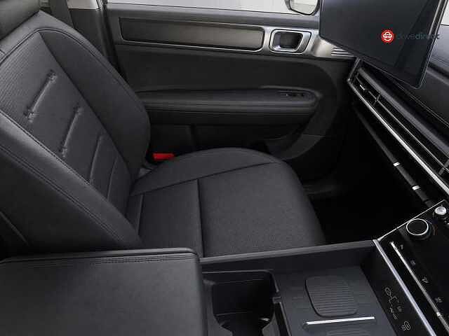 Hyundai SANTA FE 1.6 T-GDi 13.8kWh Premium SUV 5dr Petrol Plug-in Hybrid Auto 4WD Euro 6 (s/s) (7 White