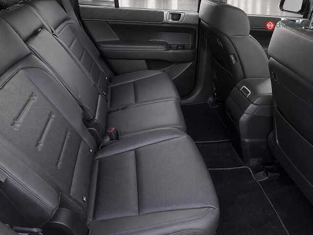 Hyundai SANTA FE 1.6 T-GDi 13.8kWh Premium SUV 5dr Petrol Plug-in Hybrid Auto 4WD Euro 6 (s/s) (7 White