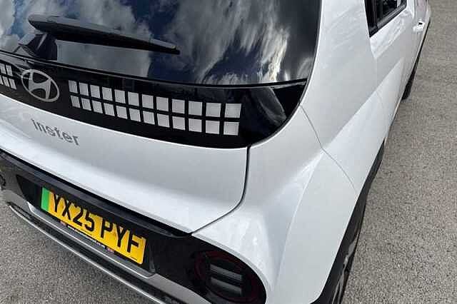 Hyundai INSTER Long Range 49kWh 02 SUV 5dr Electric Auto (115 ps)