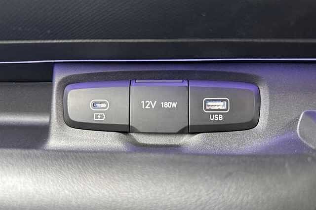 Hyundai INSTER Long Range 49kWh 02 SUV 5dr Electric Auto (115 ps)