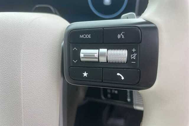 Hyundai SANTA FE 1.6 h T-GDi Ultimate SUV 5dr Petrol Hybrid Auto Euro 6 (s/s) (7Seat) (215 ps) Grey