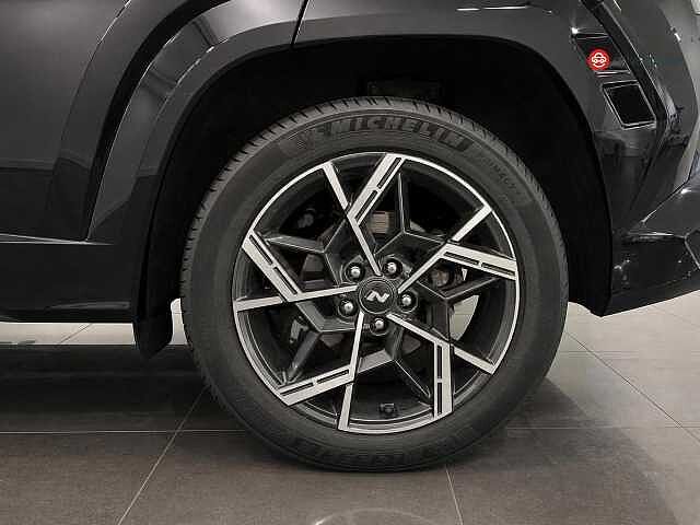 Hyundai TUCSON 1.6 T-GDi N Line S SUV 5dr Petrol Hybrid Auto Euro 6 (s/s) (215 ps) Black